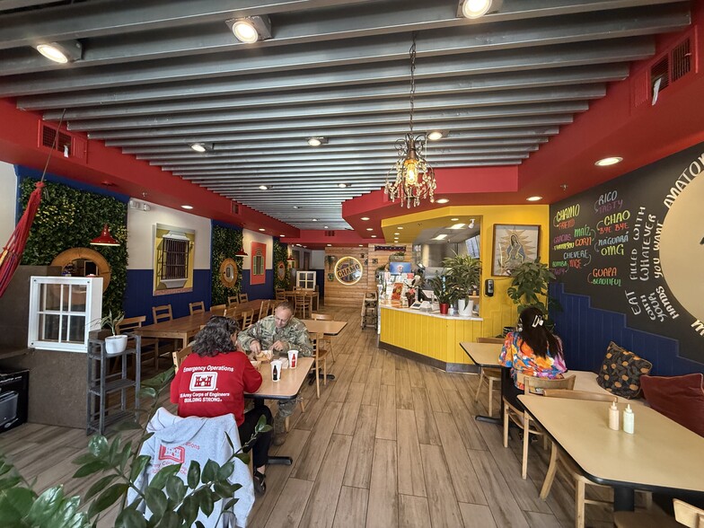 950 E Colorado Blvd, Pasadena, CA for lease - Building Photo - Image 2 of 21