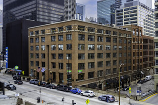 420 North Wabash Avenue - Loft