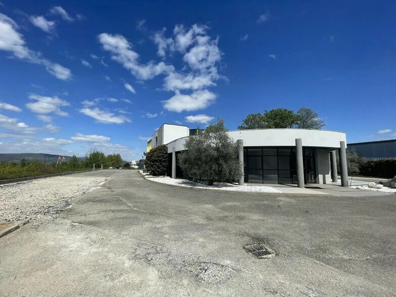 11 Route De Nanfray, Annecy for lease - Building Photo - Image 2 of 20