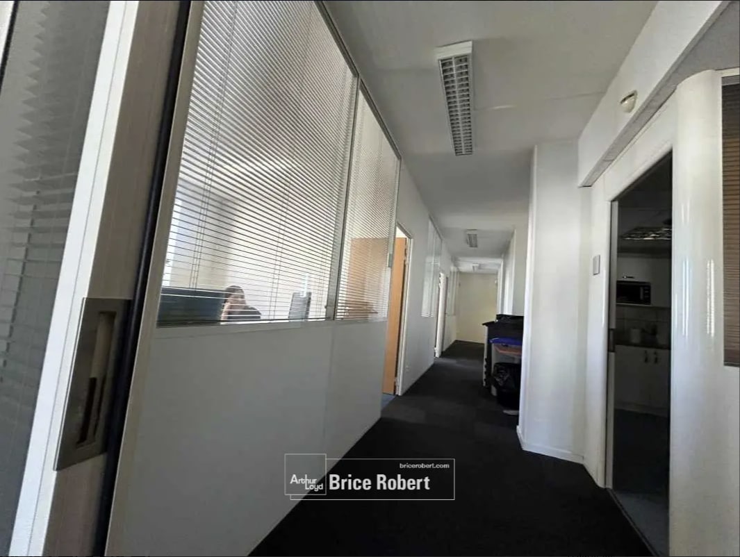 Office in Lyon for lease Interior Photo- Image 1 of 6