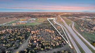 More details for 11304 NW Zac Lentz Pky, Victoria, TX - Land for Sale