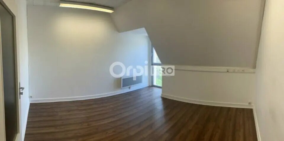 Office in Nuits-Saint-Georges for lease Building Photo- Image 1 of 6