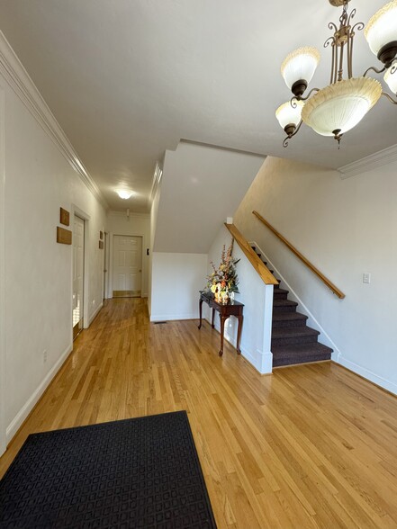 5 W Back St, Fincastle, VA for lease - Interior Photo - Image 3 of 16