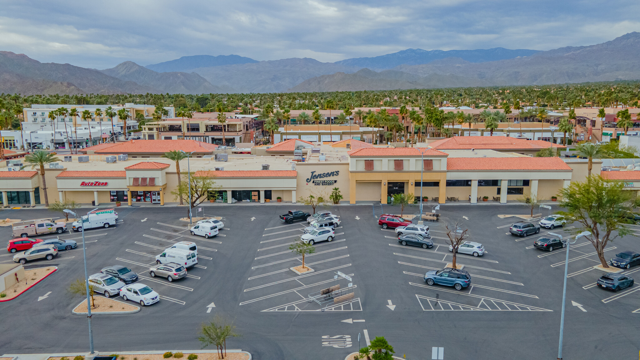 73563-73575 Hwy 111, Palm Desert, CA for lease Building Photo- Image 1 of 6