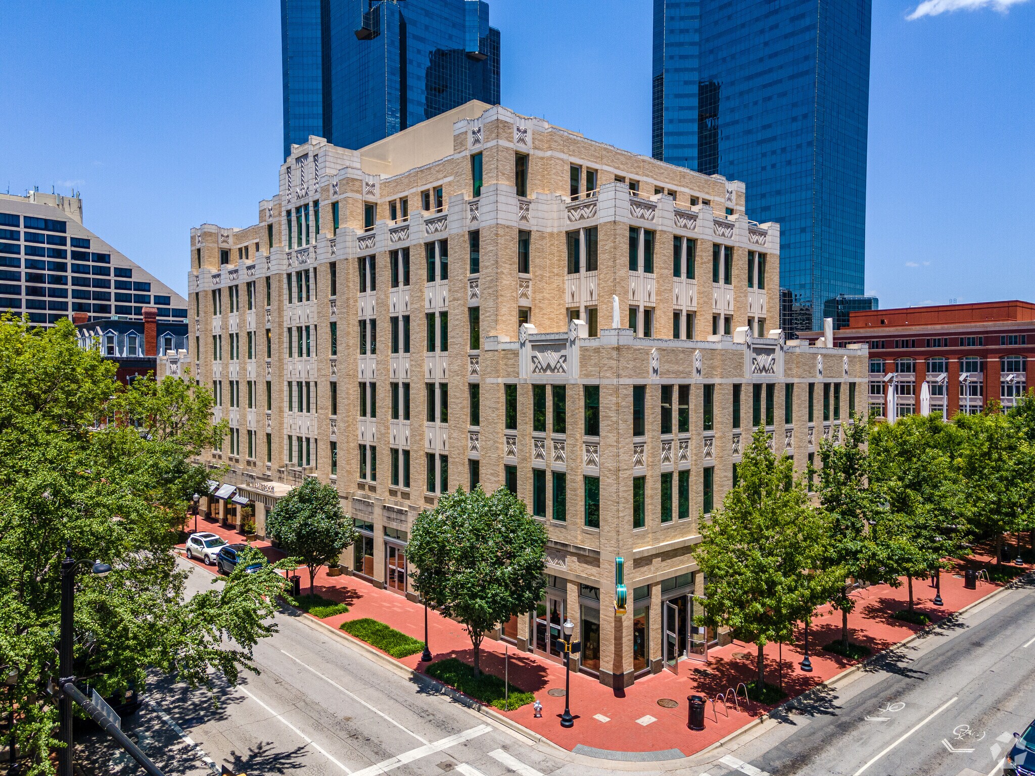 425 Houston St, Fort Worth, TX for sale Primary Photo- Image 1 of 1