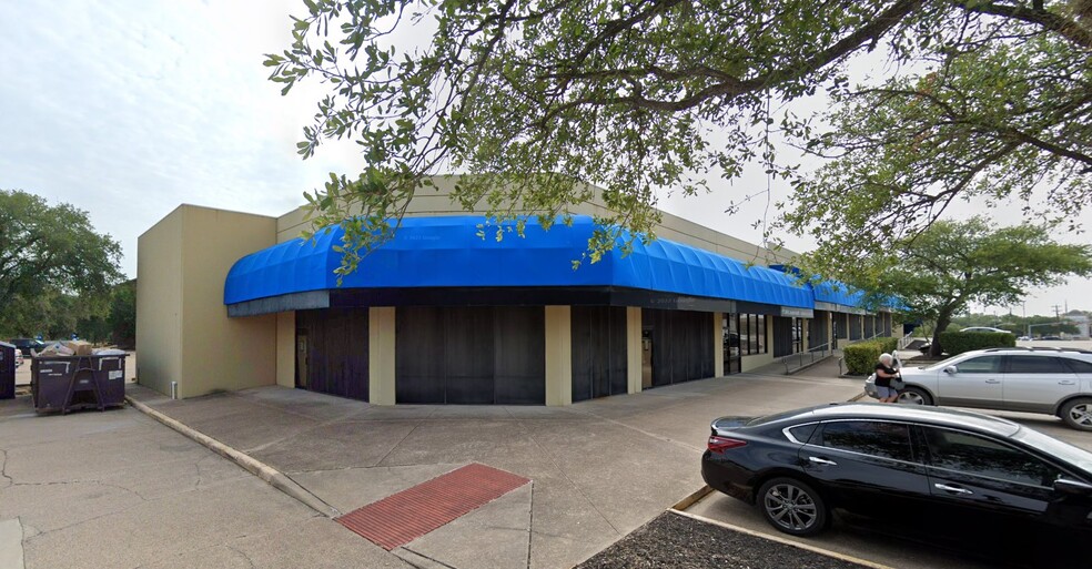 2801 E 29th St, Bryan, TX for lease - Building Photo - Image 3 of 10