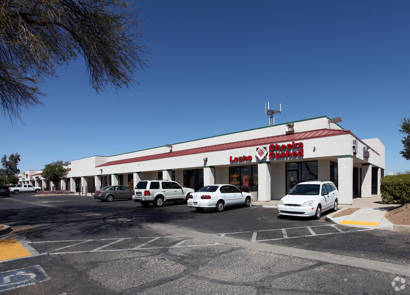 225 E Valencia Rd, Tucson, AZ for lease - Building Photo - Image 3 of 9