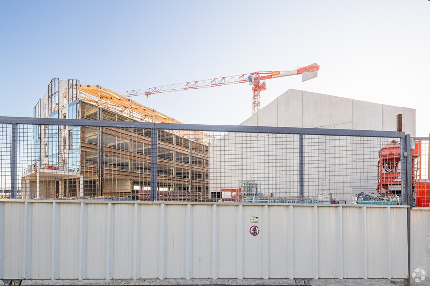 22-24 Rue Louis Nadot, Pantin for lease - Primary Photo - Image 2 of 3