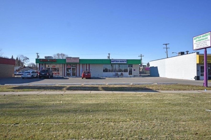 28825-28829 Hoover Rd, Warren, MI for sale - Primary Photo - Image 1 of 1