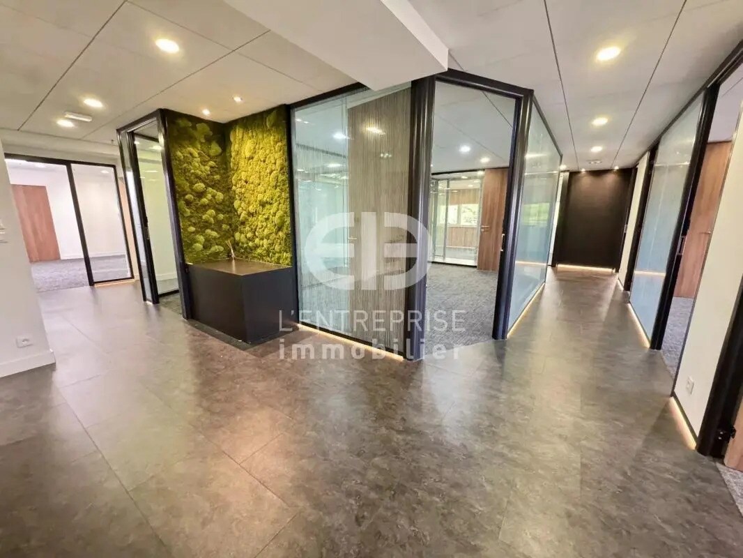 Office in Villeneuve-Loubet for lease Interior Photo- Image 1 of 10