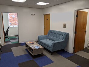 552 Massachusetts Ave, Cambridge, MA for lease Building Photo- Image 2 of 8