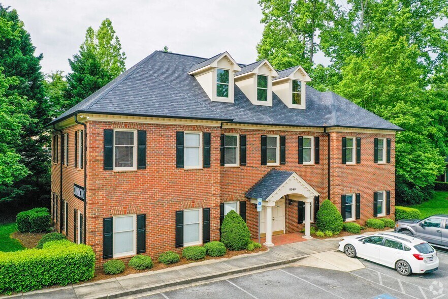 9940 Monroe Rd, Matthews, NC for sale - Primary Photo - Image 1 of 49