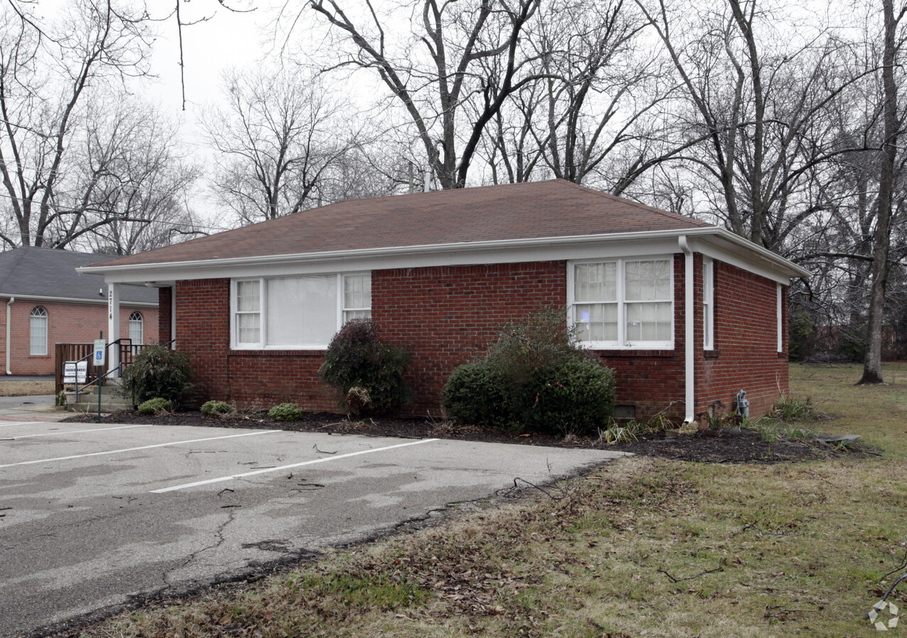 2714 N Highland Ave, Jackson, TN 38305 | LoopNet