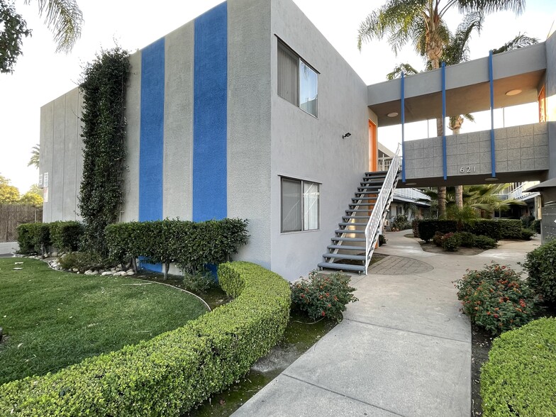 621 N Cerritos Ave, Azusa, CA for sale - Building Photo - Image 1 of 1