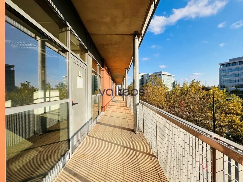 9 Rue Louis Courtois De Viçose, Toulouse for lease - Building Photo - Image 2 of 11