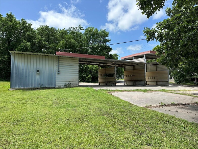 105 Branch St, Bells, TX for sale - Building Photo - Image 3 of 8