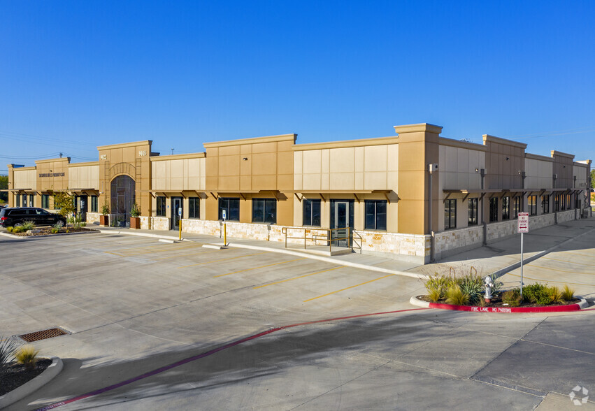 9018 Culebra Rd, San Antonio, TX for lease - Primary Photo - Image 1 of 46