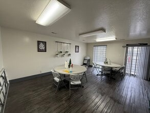 271 W 2950 S, Salt Lake City, UT for lease Interior Photo- Image 2 of 9