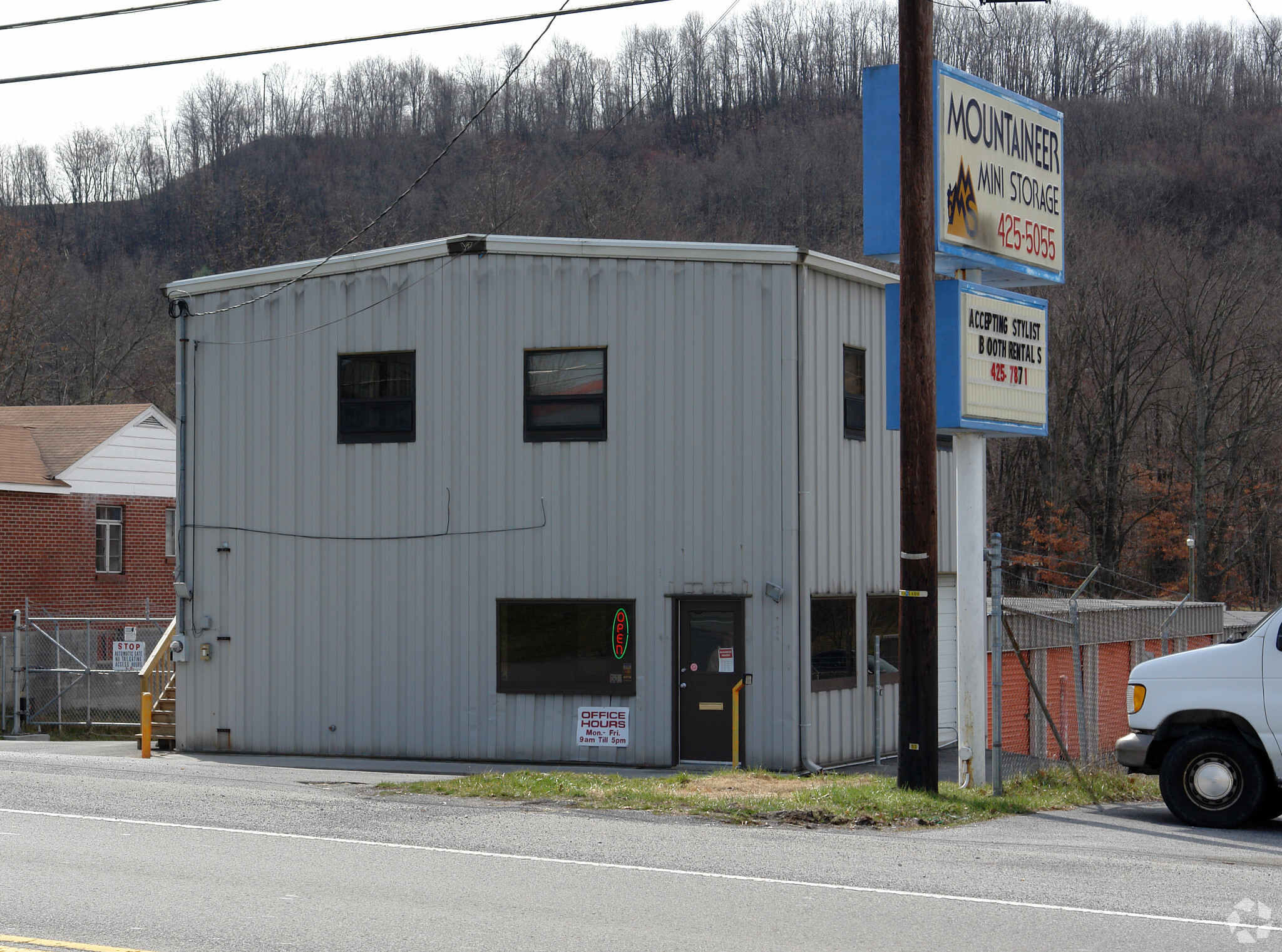 318 Oakvale Rd, Princeton, WV for sale Primary Photo- Image 1 of 1