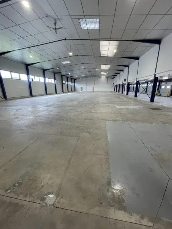 Industrial in Bezons for lease Interior Photo- Image 1 of 8