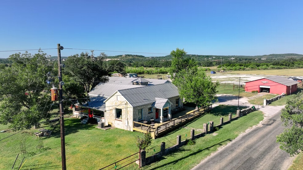 11 Upper Cibolo Creek Rd, Boerne, TX for sale - Building Photo - Image 2 of 37