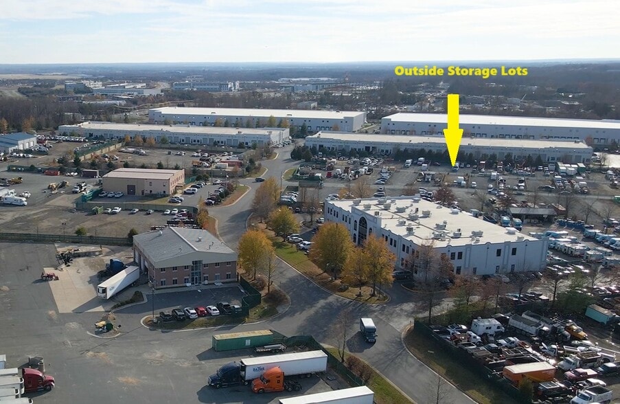 9150 Mike Garcia Dr, Manassas, VA for lease - Building Photo - Image 3 of 4
