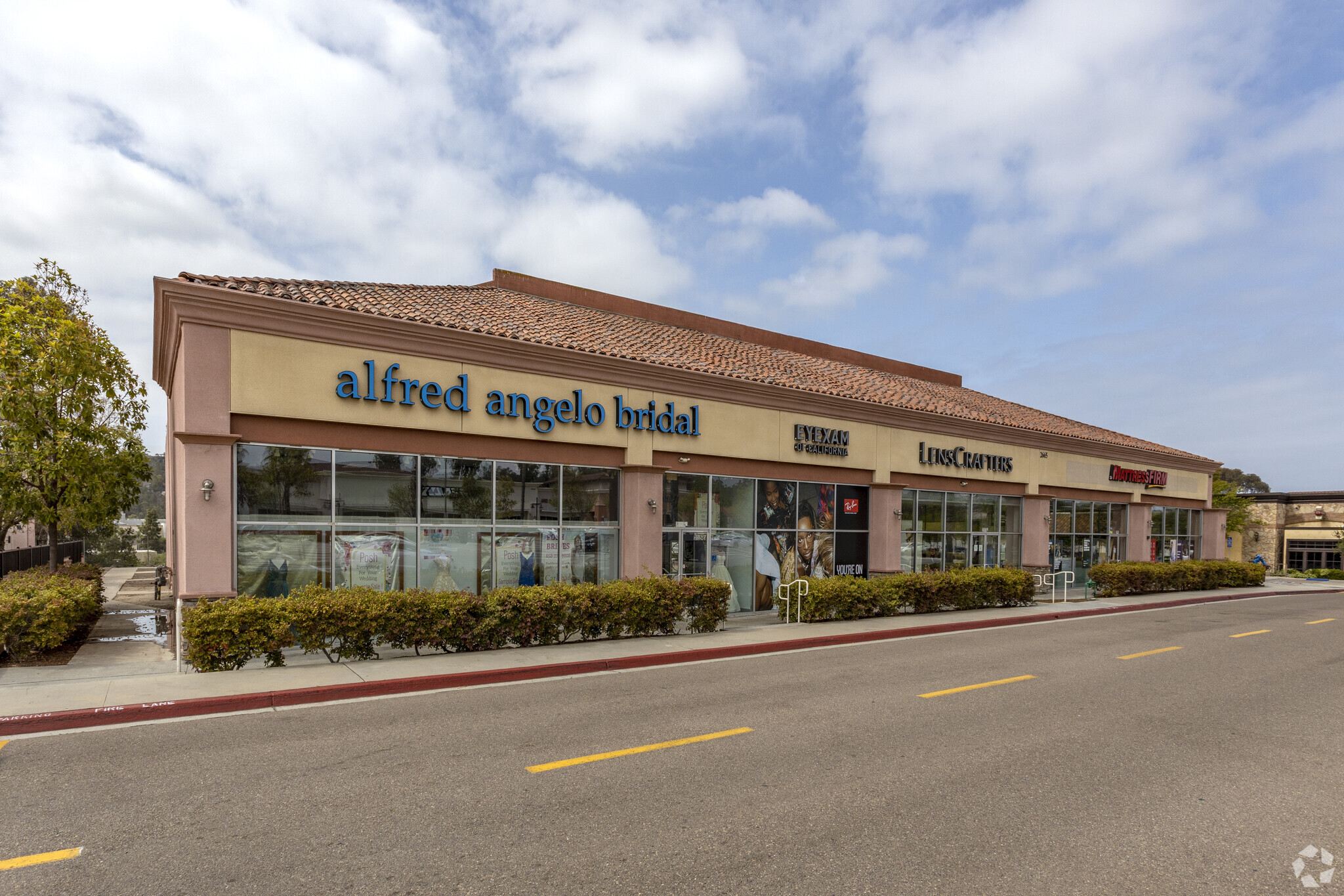 2217-2739 Vista Way, Oceanside, CA for lease Building Photo- Image 1 of 87