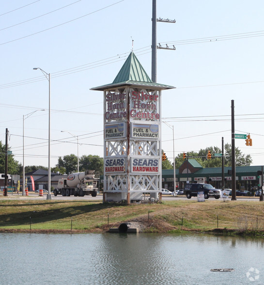 2447-2471 Hilliard-Rome Rd, Hilliard, OH for lease - Building Photo - Image 3 of 5