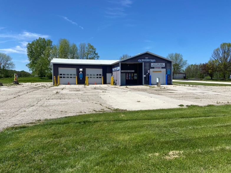 921 Marquette Dr, Kewaunee, WI for sale - Building Photo - Image 2 of 18