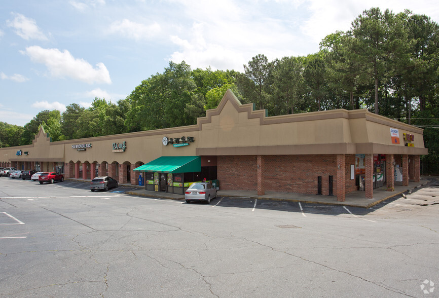 5805 Buford Hwy, Atlanta, GA for sale - Building Photo - Image 1 of 1