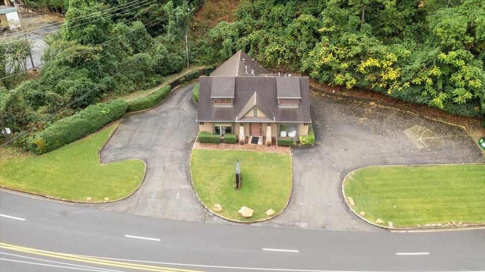 511 Brookwood Blvd, Birmingham, AL for sale - Building Photo - Image 3 of 10