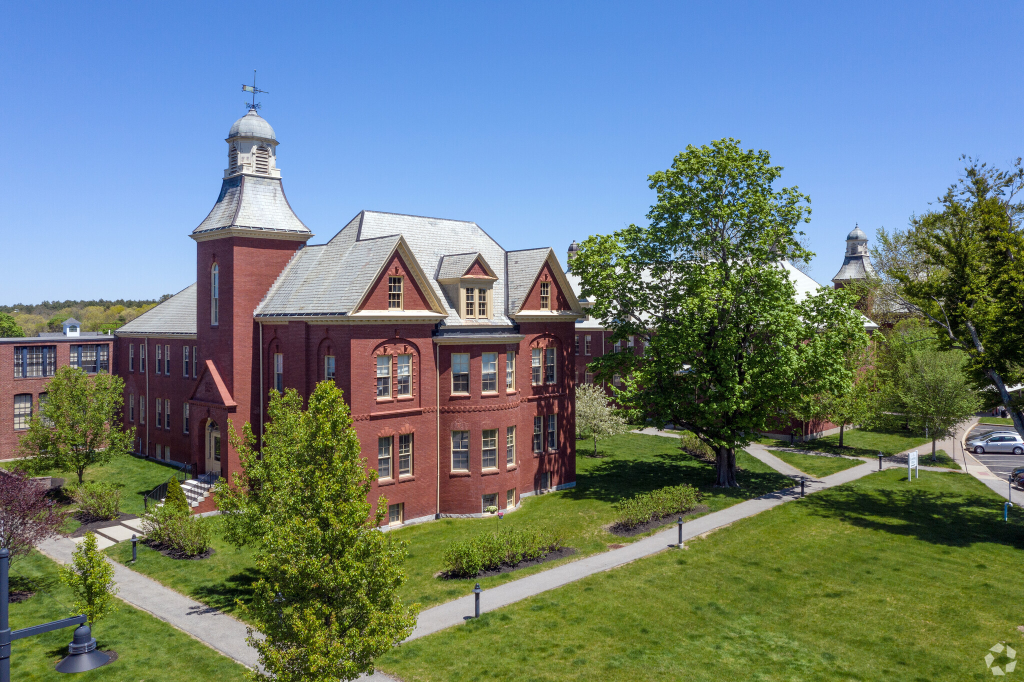 28 Chestnut St, Foxboro, MA for sale Primary Photo- Image 1 of 49