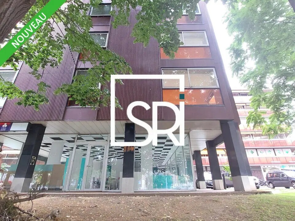 Office in Clermont-Ferrand for lease Building Photo- Image 1 of 11