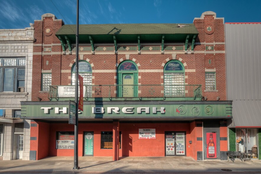 607 N Broadway St, Pittsburg, KS for sale - Building Photo - Image 1 of 1