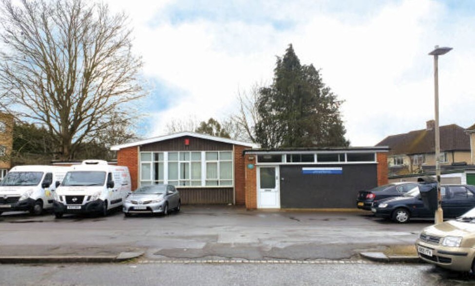 85 Grove Rd, Emmer Green, BKS RG4 8LJ