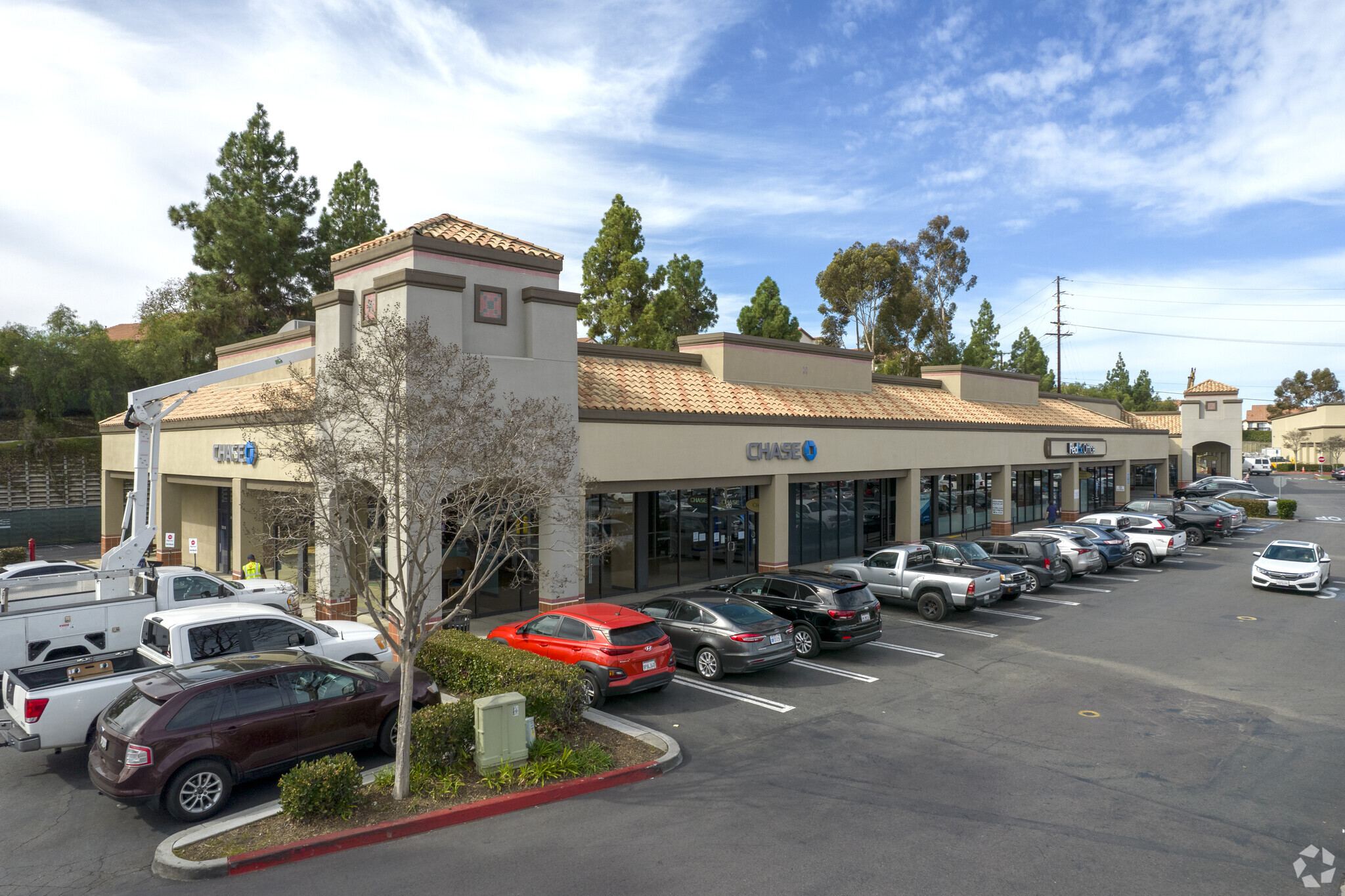 1929 W San Marcos Blvd, San Marcos, CA for lease Primary Photo- Image 1 of 5