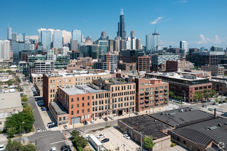 315 N Racine Ave, Chicago, IL for lease - Building Photo - Image 1 of 13