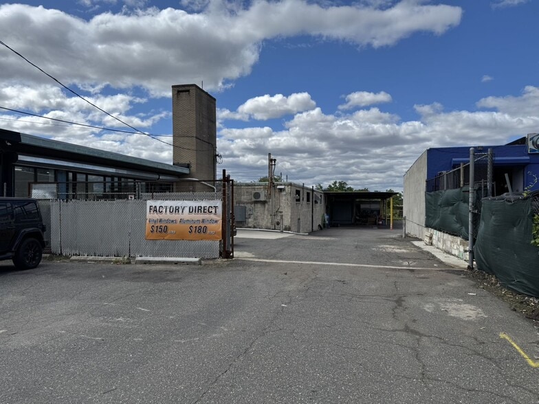 648-658 E Erie Ave, Philadelphia, PA for lease - Building Photo - Image 1 of 12