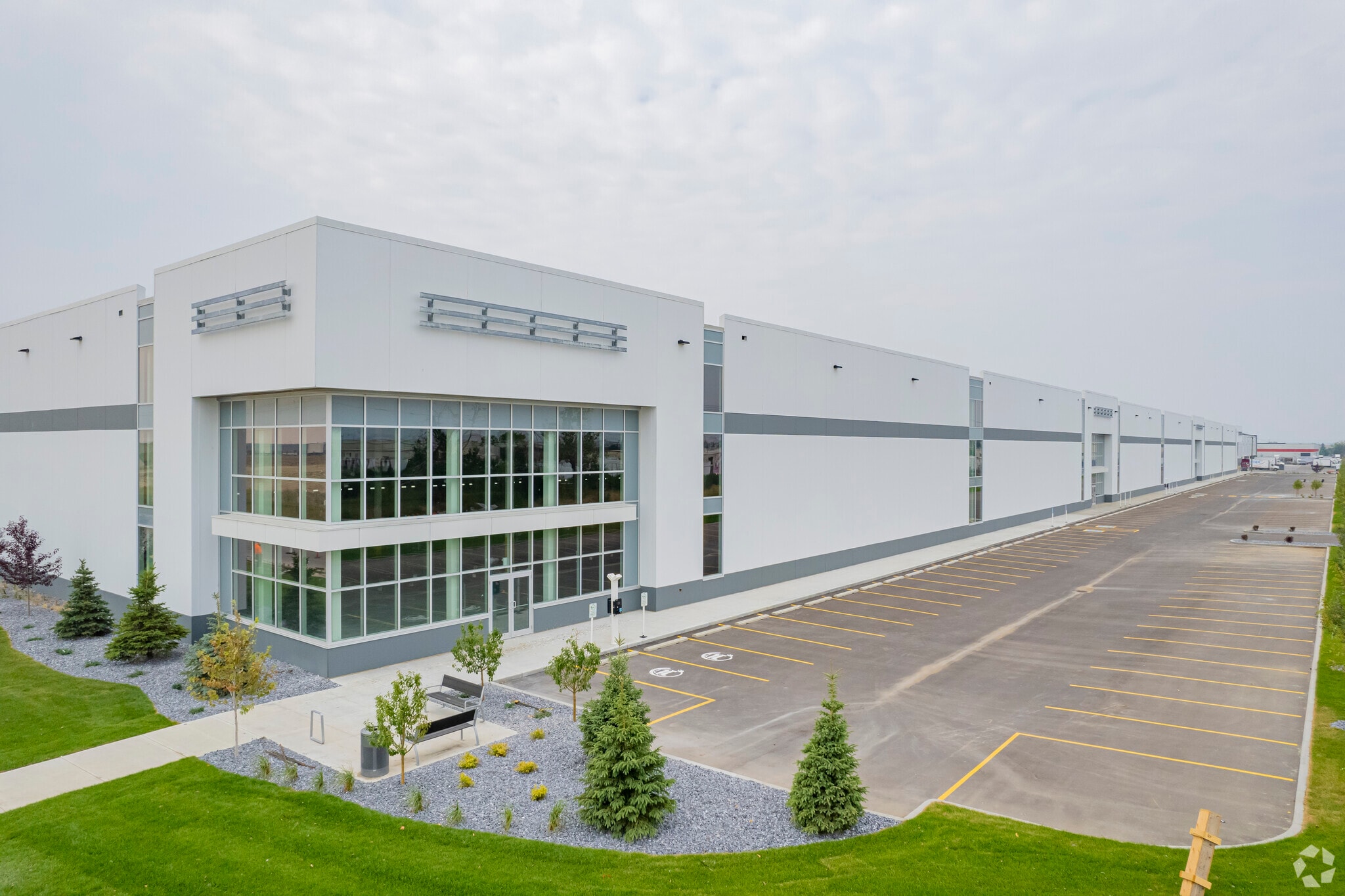 5675 58 Av SE, Calgary, AB for lease Building Photo- Image 1 of 4