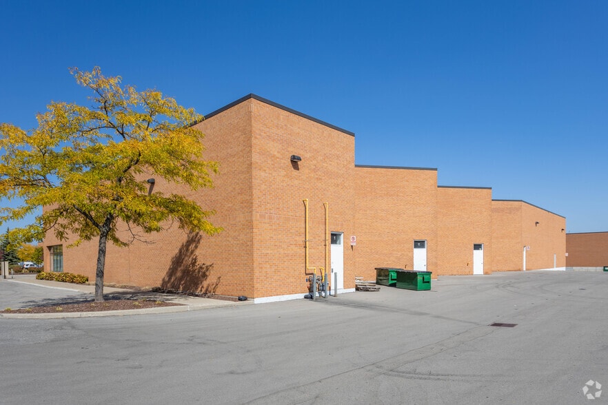 4025 Sladeview Cres, Mississauga, ON for lease - Building Photo - Image 3 of 3