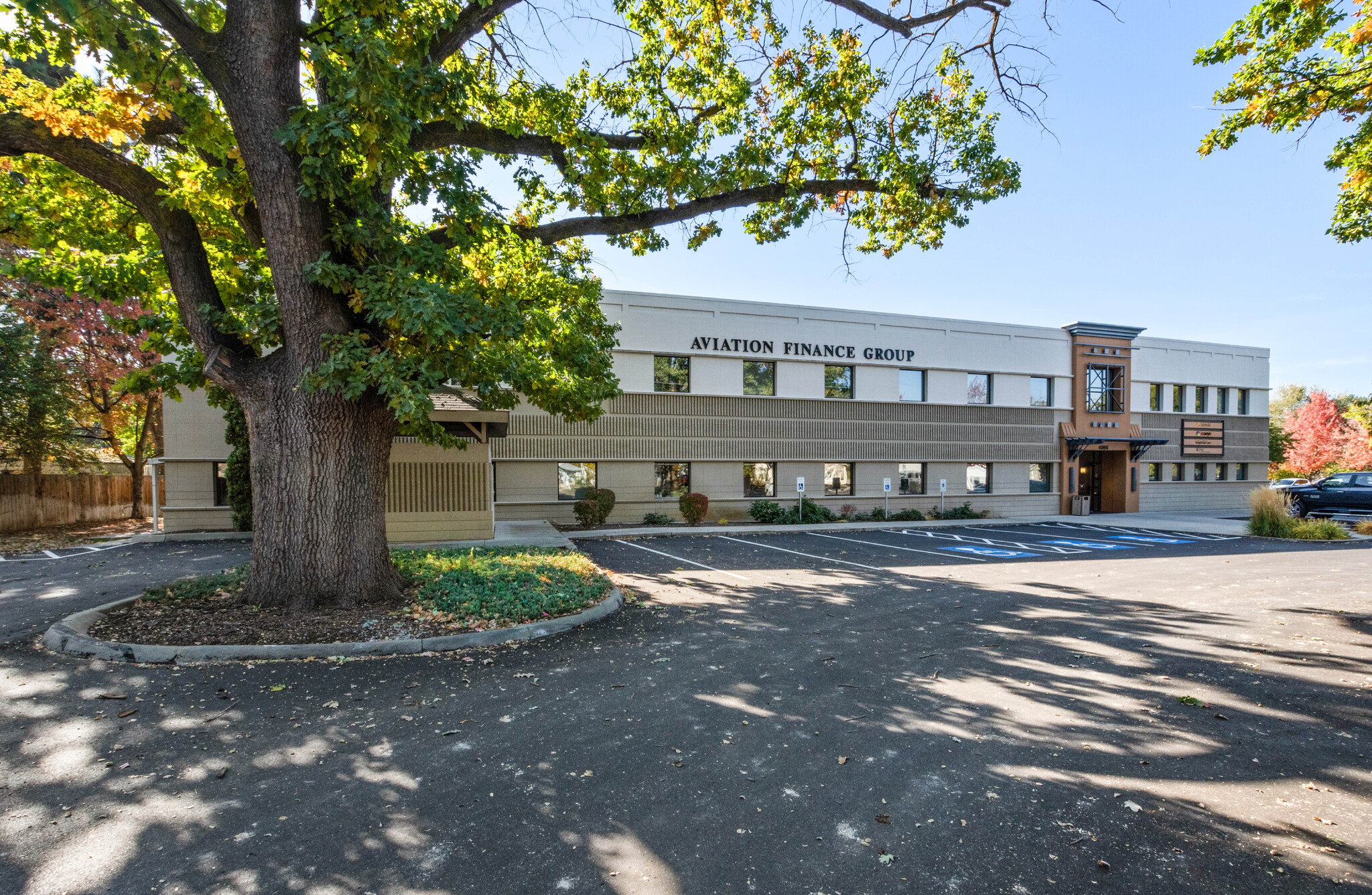 4355 W Emerald St, Boise, ID for lease Building Photo- Image 1 of 14