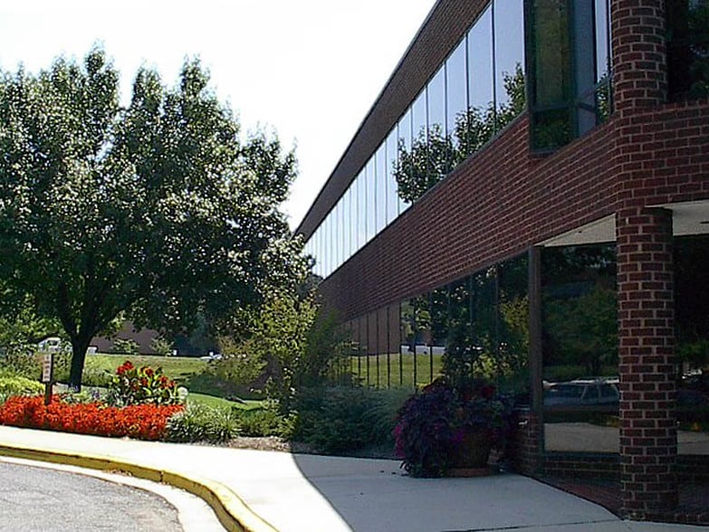 8181 Professional Pl, Landover, MD for lease - Primary Photo - Image 1 of 9