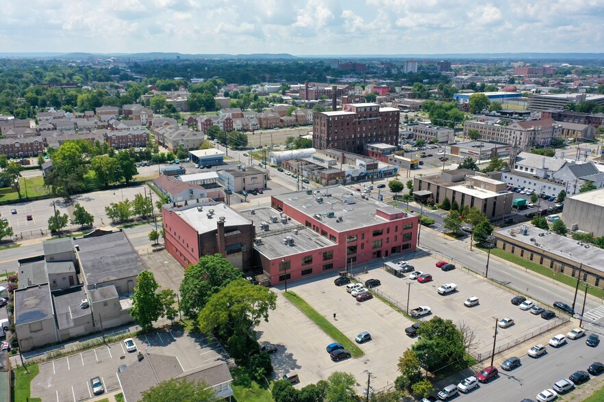 501-505 E Broadway, Louisville, KY for lease - Building Photo - Image 3 of 14