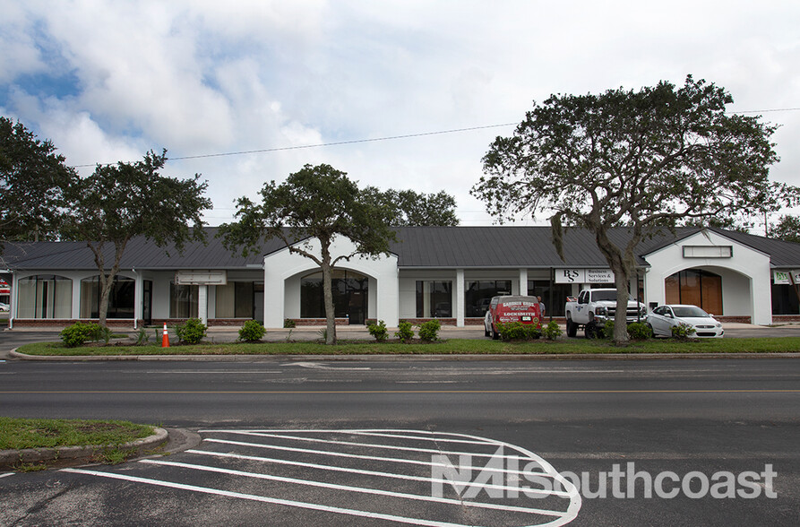 4150 Okeechobee Rd, Fort Pierce, FL for lease - Building Photo - Image 3 of 8