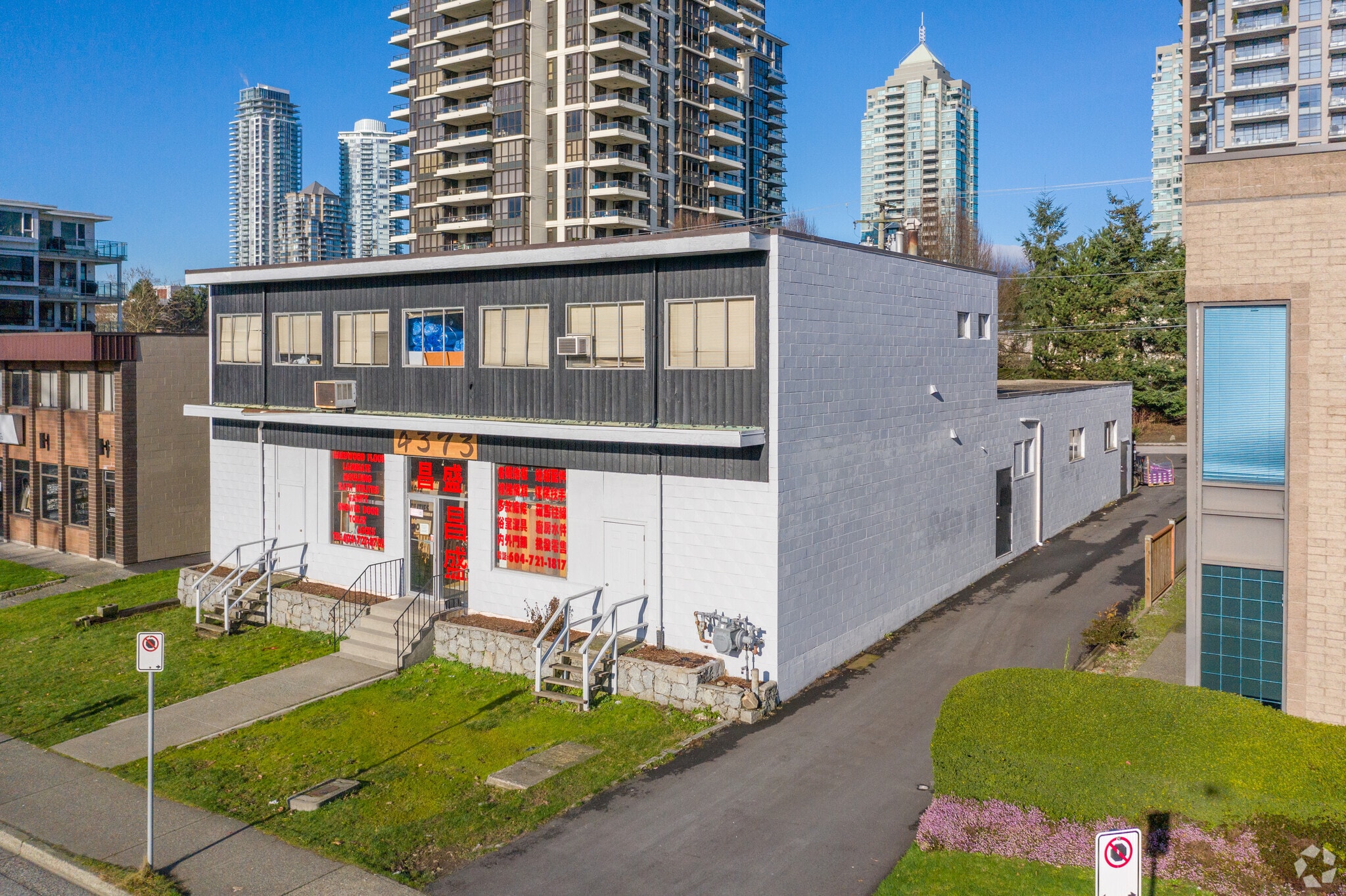 4373 Dawson St, Burnaby, BC for sale Primary Photo- Image 1 of 1