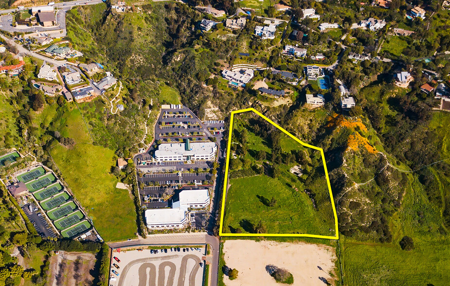 23801 Stuart Ranch Rd, Malibu, CA for sale - Building Photo - Image 1 of 1