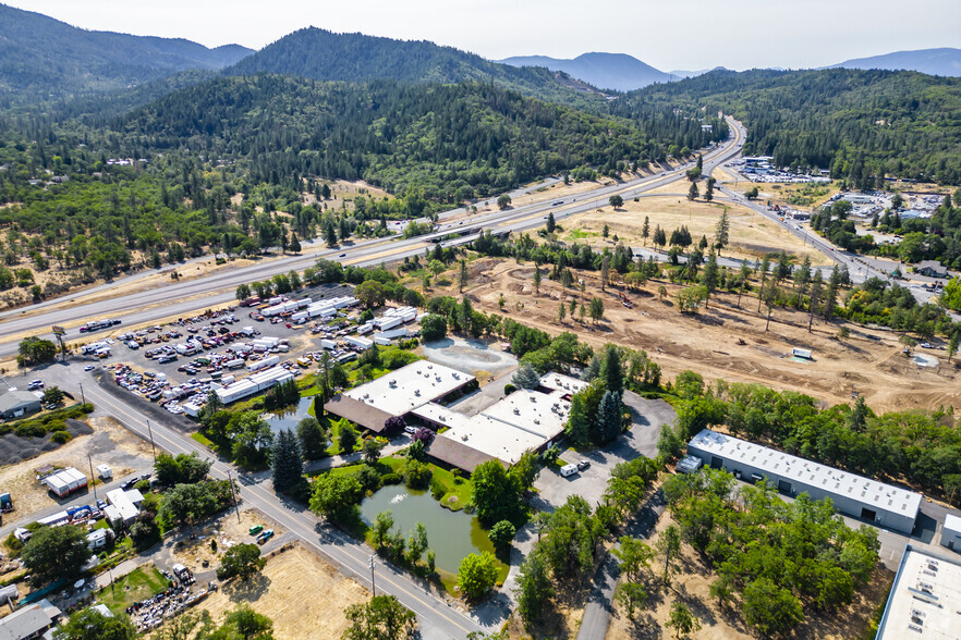 481 California St, Grants Pass, OR for sale - Aerial - Image 3 of 33