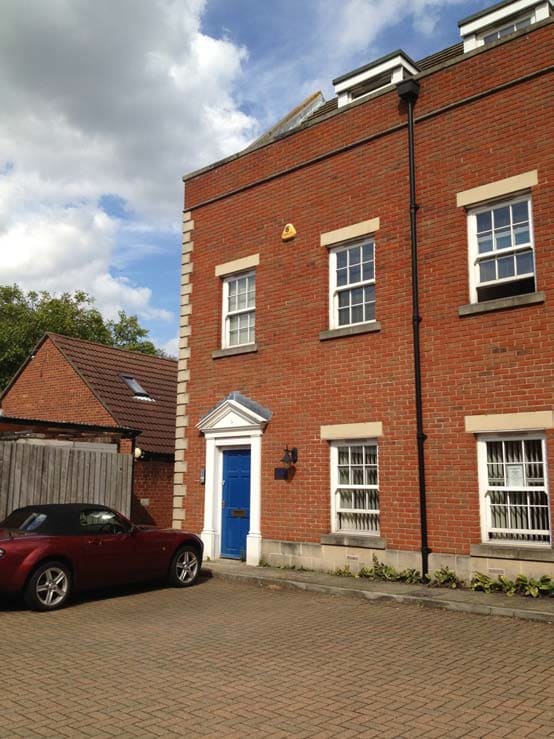 1-2 King Georges Ct, Billericay for sale Primary Photo- Image 1 of 1