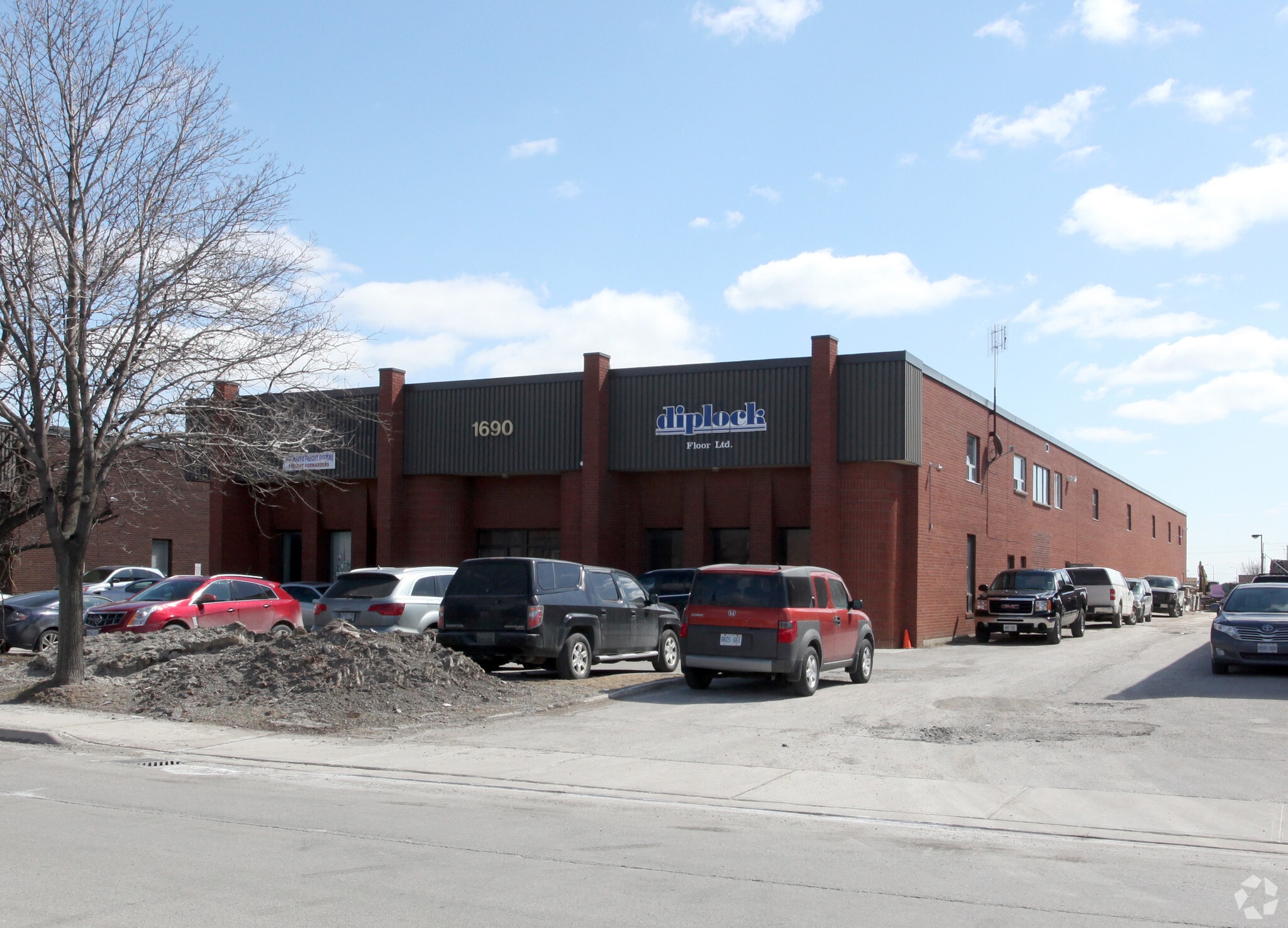 1690 Bonhill Rd, Mississauga, ON for sale Primary Photo- Image 1 of 1