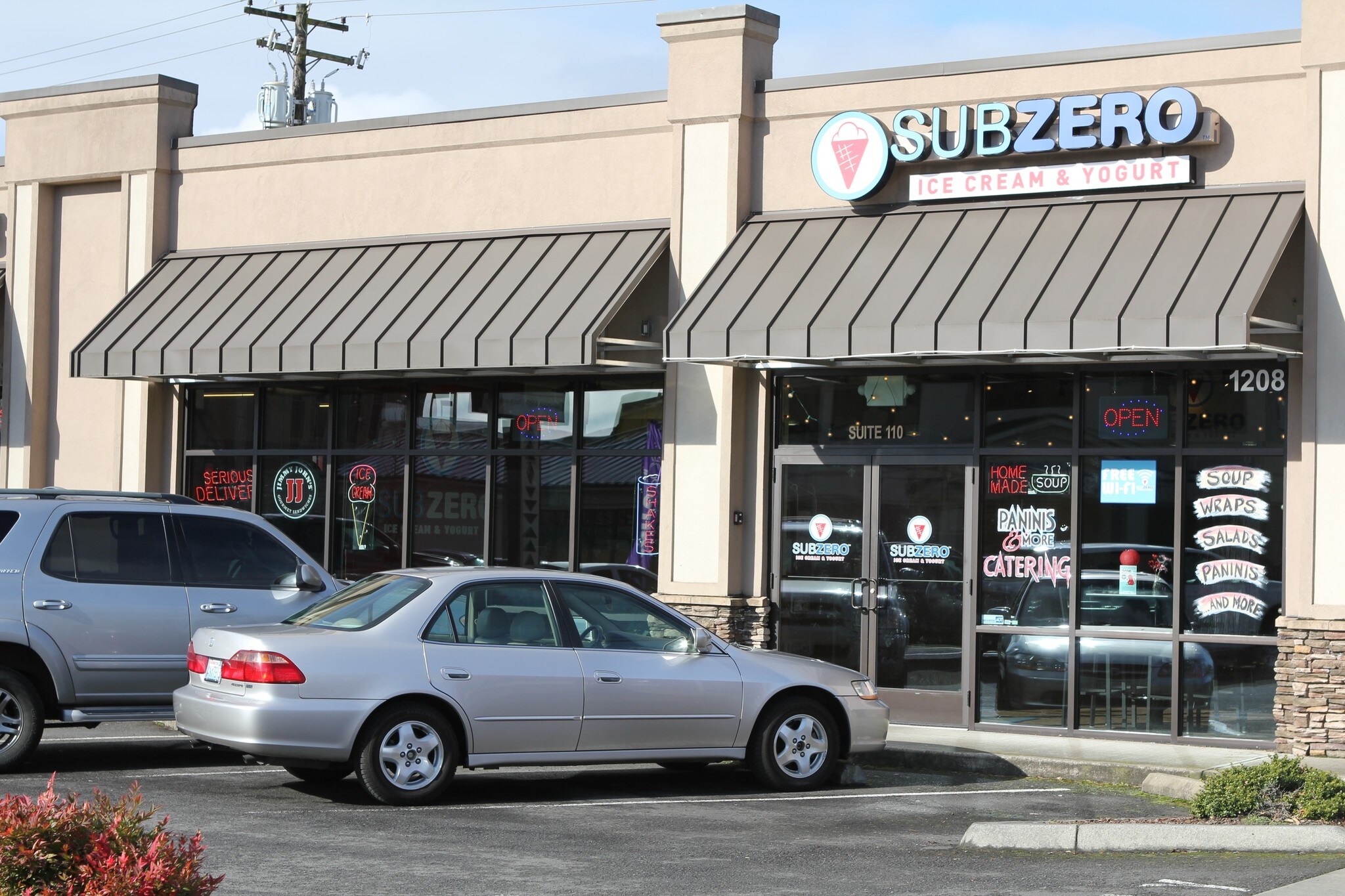 1208 Washington Way, Longview, WA for sale Building Photo- Image 1 of 1